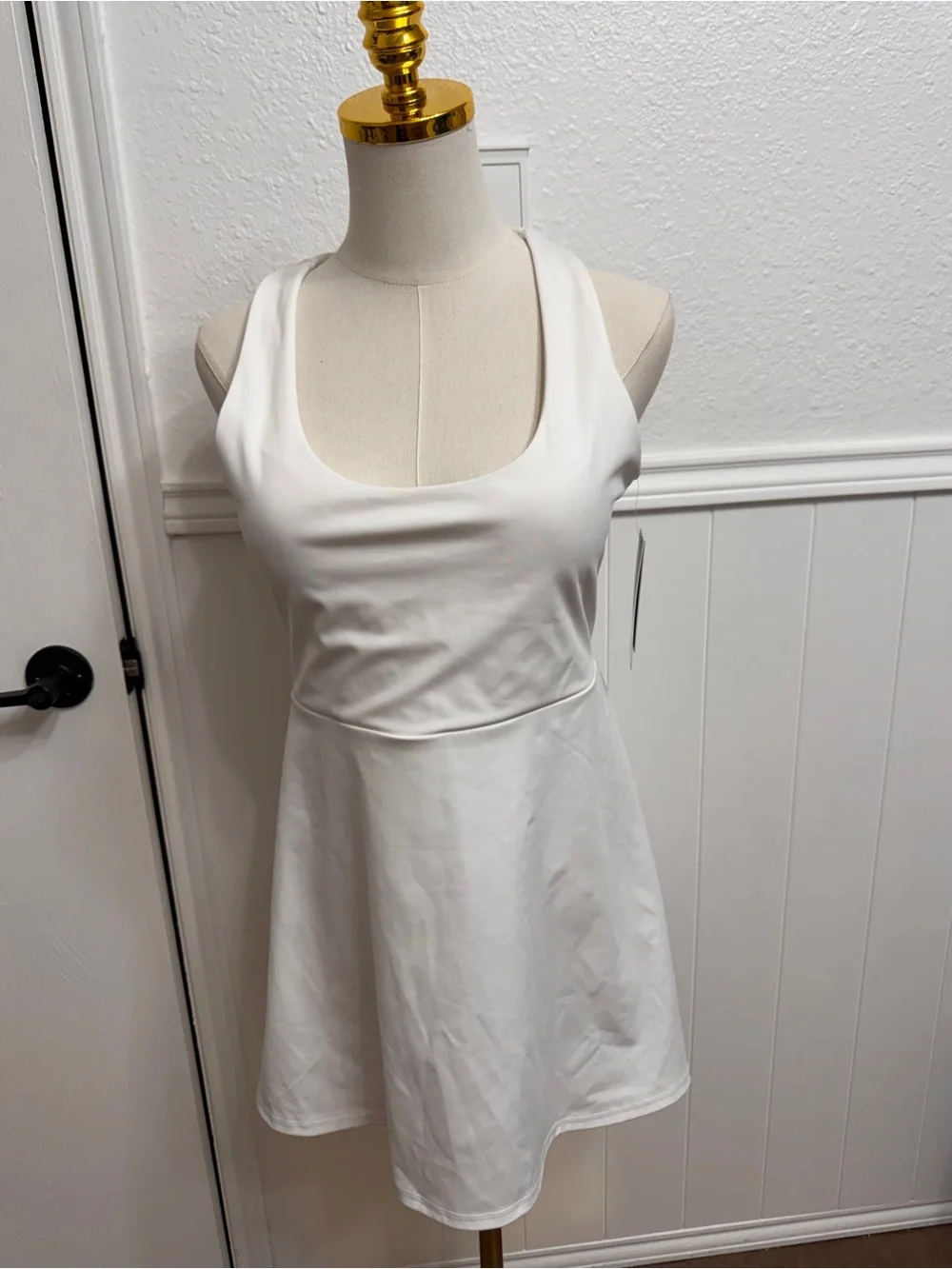 ANTONIO MELANI White Scoop Neck Mini Skirt Dress
